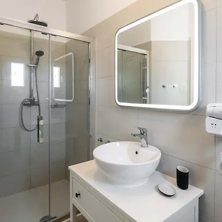 Aparthotel Sunset Village Milos 3*