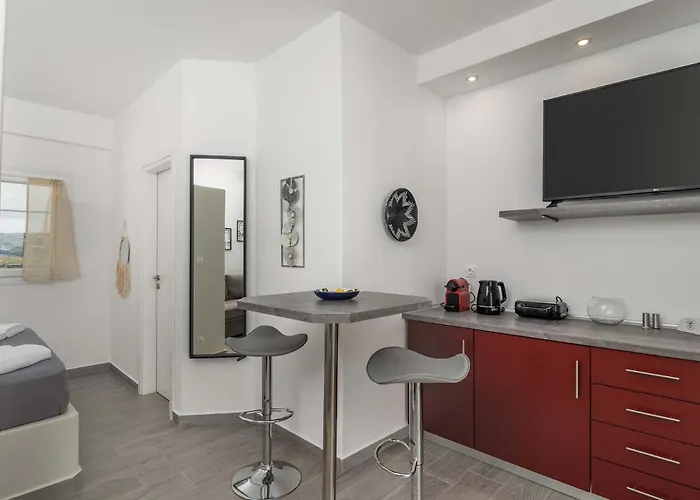 Sunset Village Aparthotel