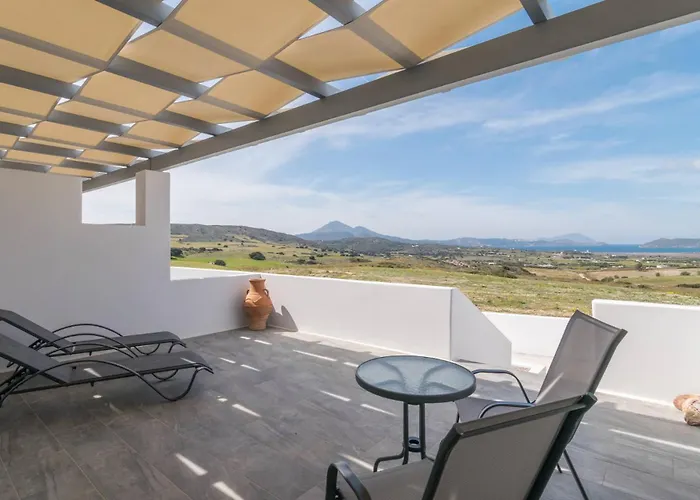 Sunset Village Paleochori (Milos)